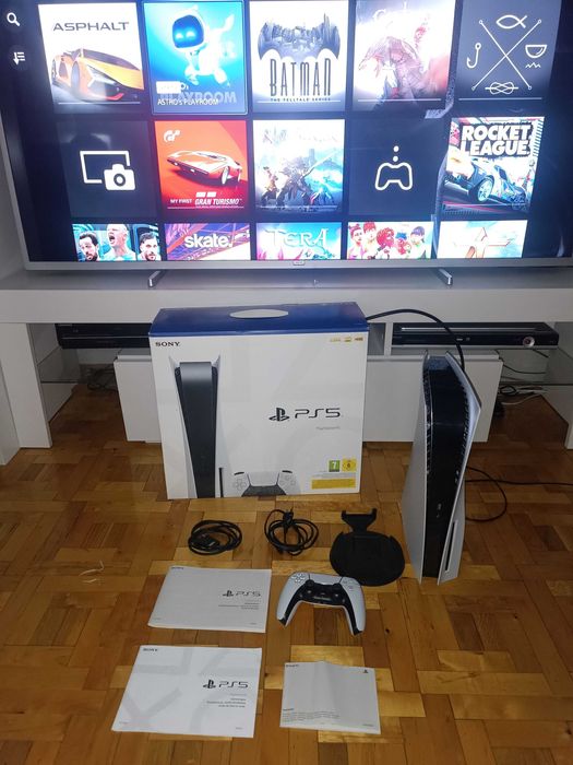 Konsola Playstation 5 z napędem,  pad, dużo gier