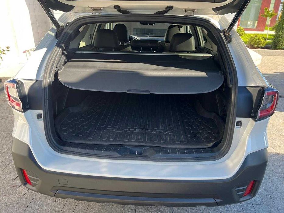 Subaru Outback 2020 не битая, первый владелец
