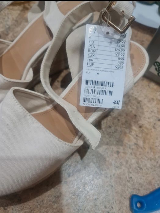 Damskie sandały na koturnie H&M