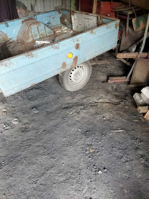 Причеп для легкового автомобіля