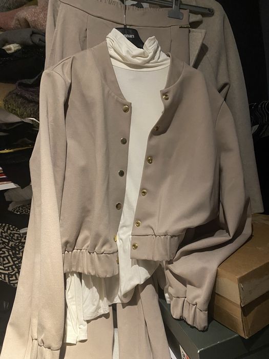 Komplet/ garnitur  damski