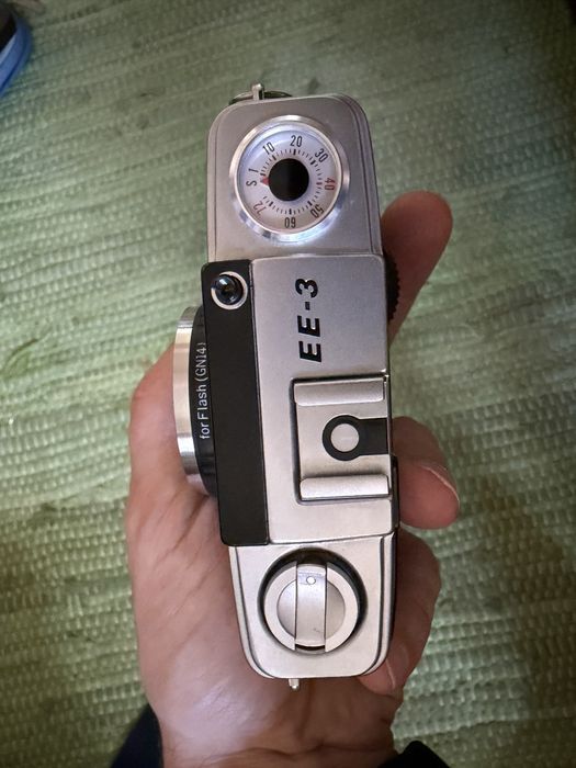 Olympus pen ee-3