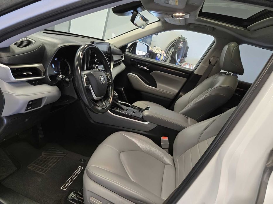 Toyota Highlander Hybrid Platinum      2022