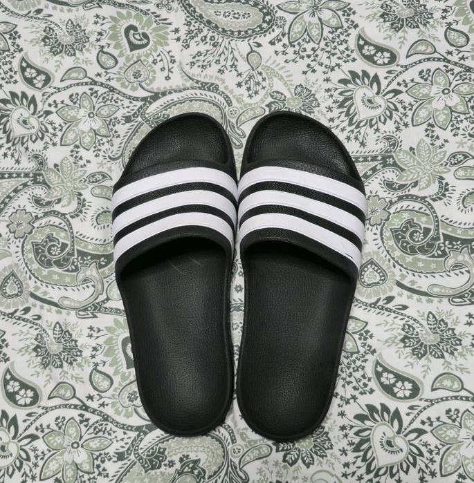 Chinelos da Adidas