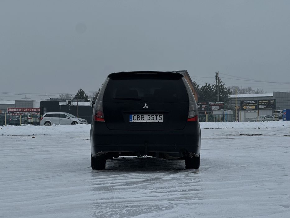 Mitsubishi grandis,митсубиси,грандис,7 мест