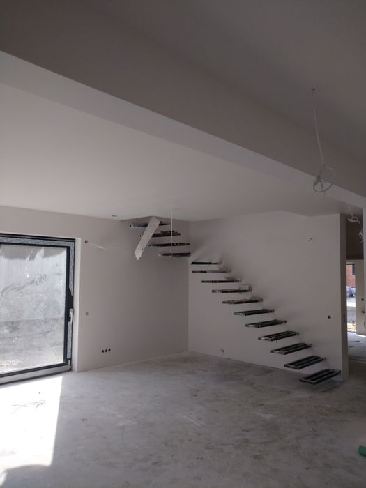 Tynki gipsowe. Cementowo wapienne. Gładze natryskowe   Zabudowy gk