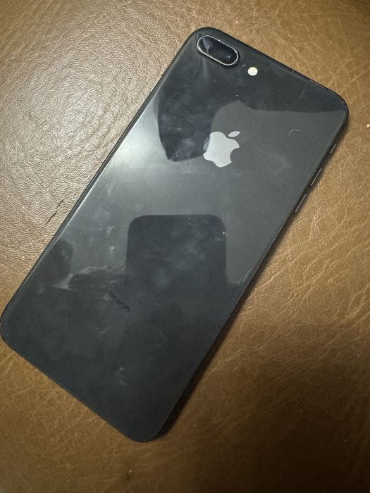 Продам iphone 8 plus