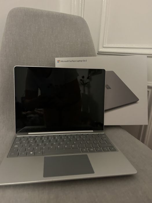 Computador Portátil Microsoft Surface Laptop Go 2 | 256GB SSD | 8GB