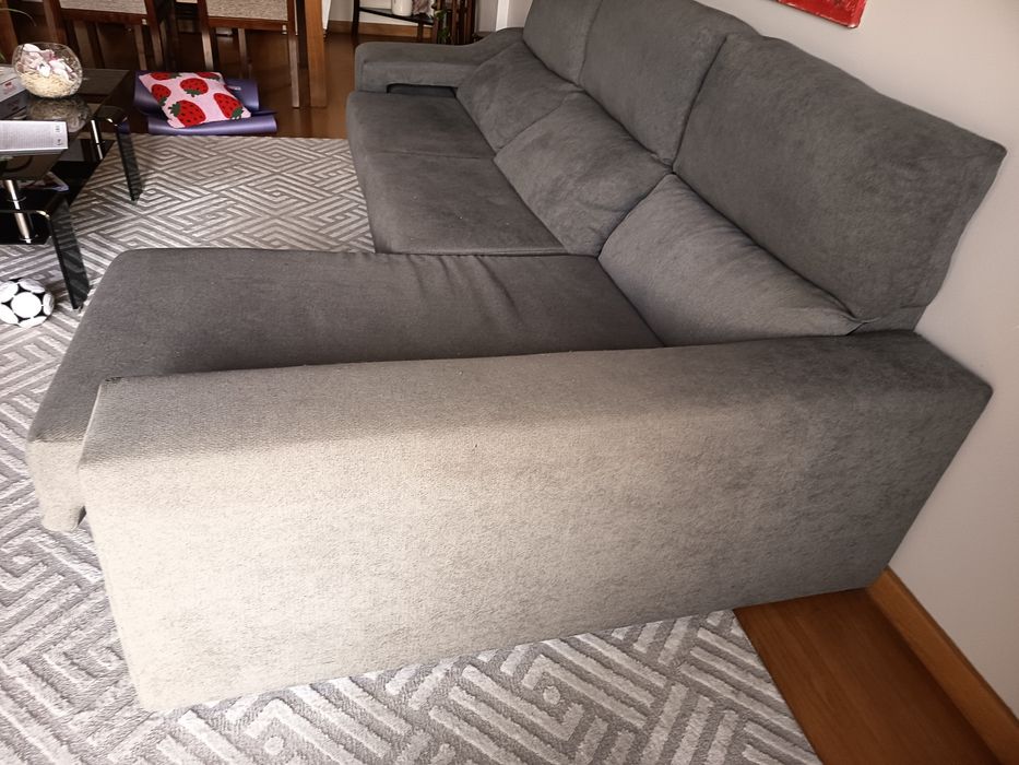 Vendo um sofá em ótimo estado de conservação
