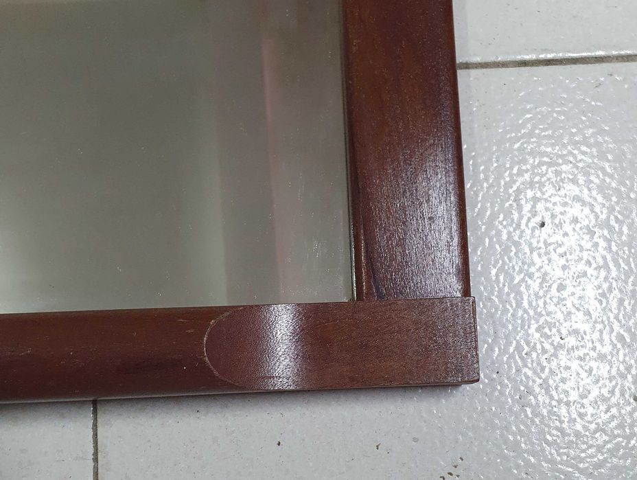 Espelho retangular vintage em madeira maciça - 106x55cm