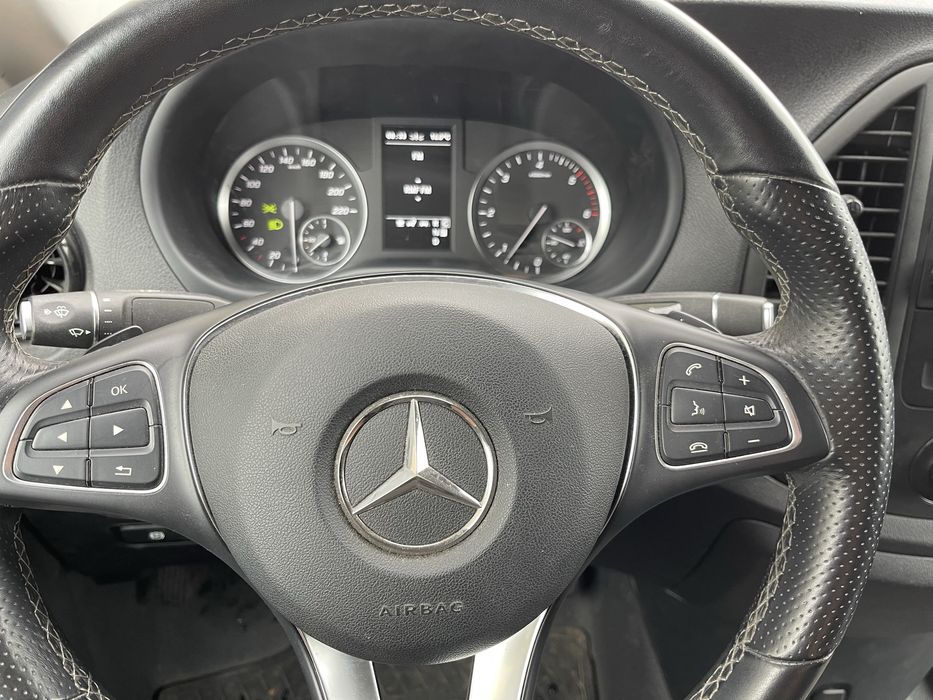 Mercedes vito 114 rok 2023/2024 automat fakt vat full opcja
