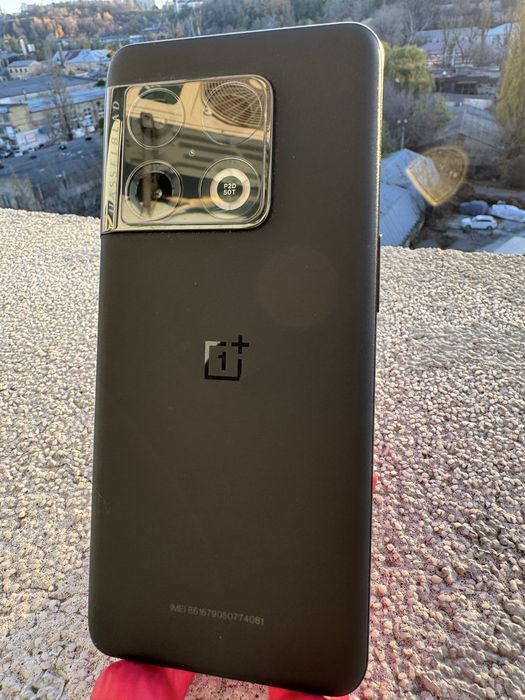 One Plus 10 Pro 8/128