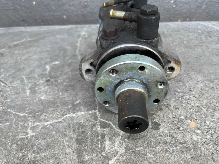 ТНВД паливний насос Nissan Primera P12 X-trail 2.2 Di