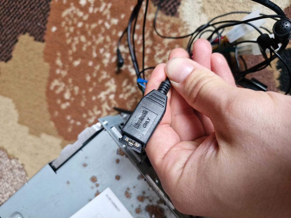 Магнитола Kenwood 7 дюймів