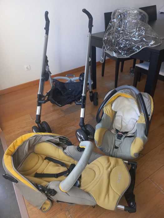 Carrinho Bebé + Ovo Bebeconfort Loola