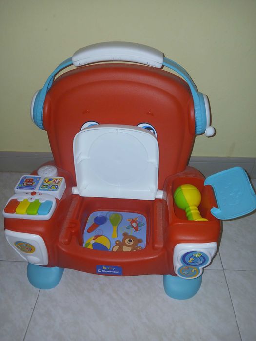 Cadeira musical criança