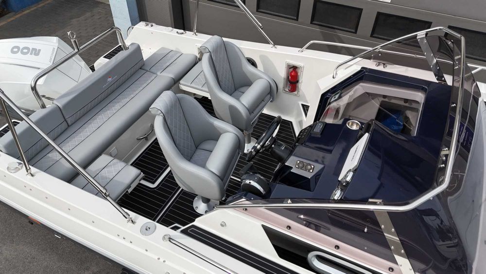 Nowa łódź motorowa Atlantic Marine 690 z Mercury F200 V6 + przyczepa