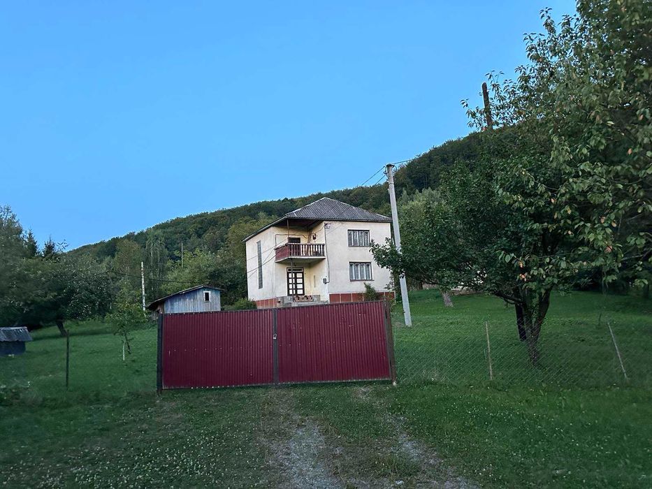 Продається будинок в с. Нересниця