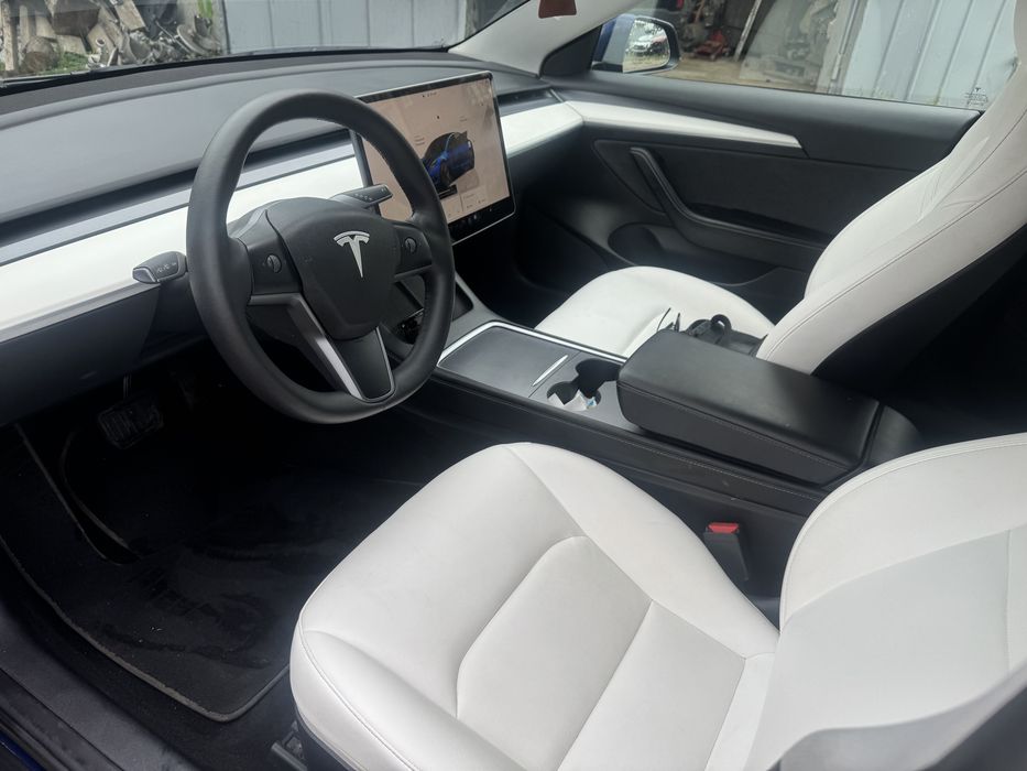 Оренда tesla для таксі 519+ км