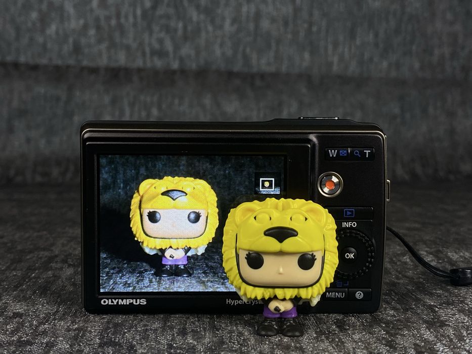 Olympus Mju/Stylus 9010 HyperCrystal View