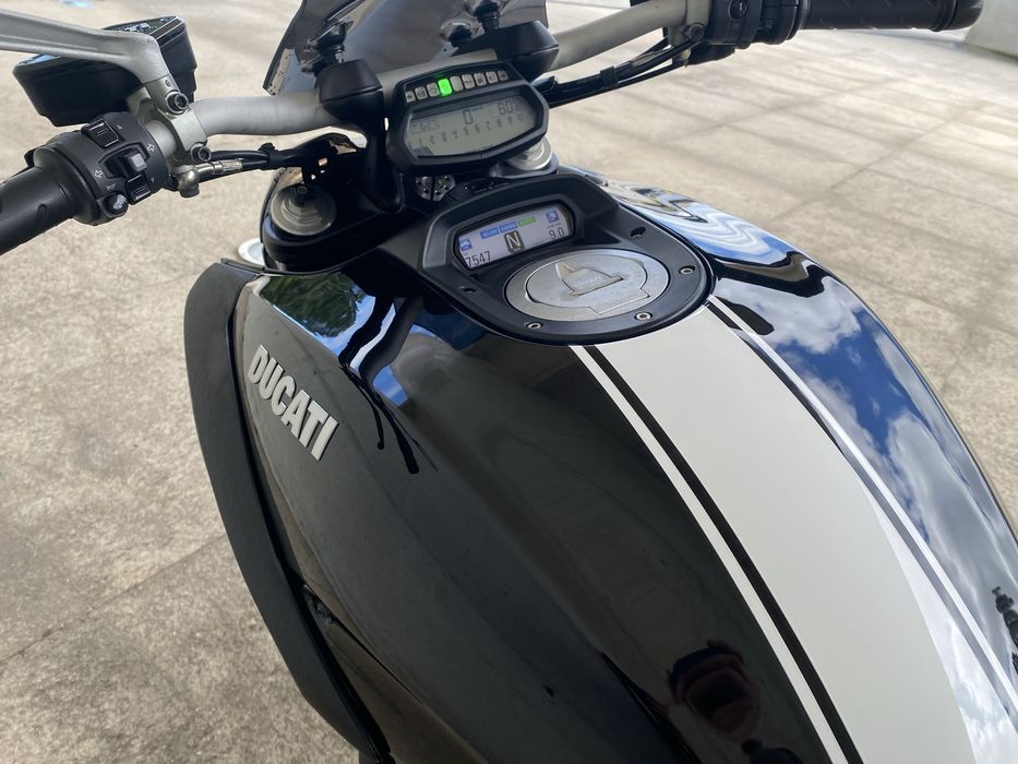 Ducati Diavel  (7500km)