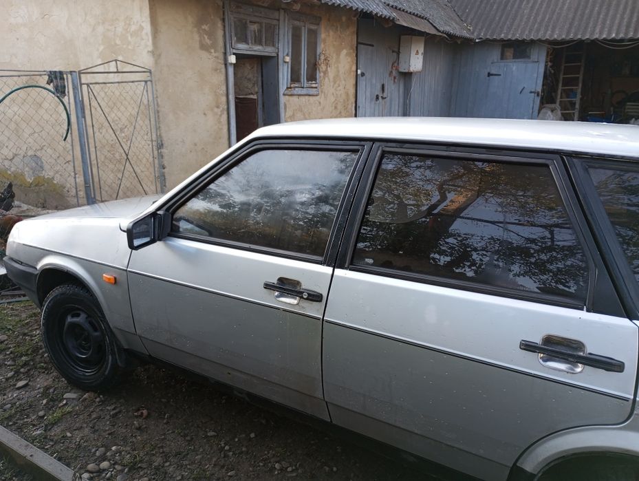 Продається 9 в хорошому стані