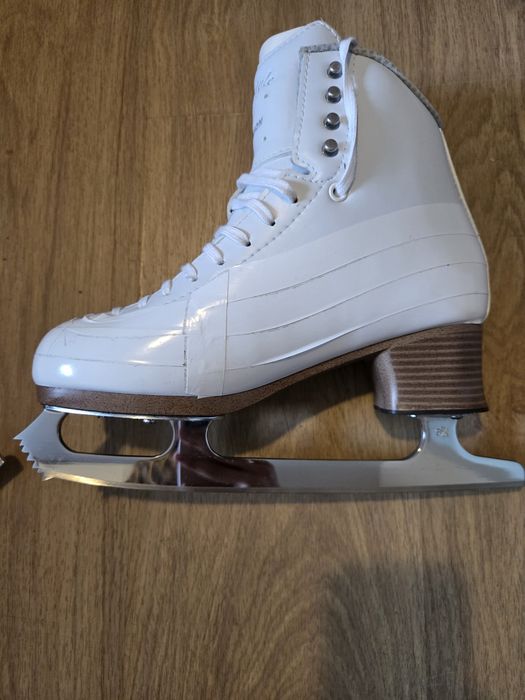 Łyżwy figurowe Jackson Freestyle 7.5 W
