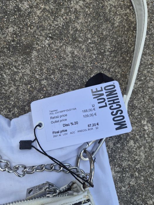 Mala Love Moschino