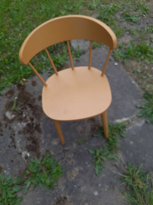 Sprzedam różne krzesla