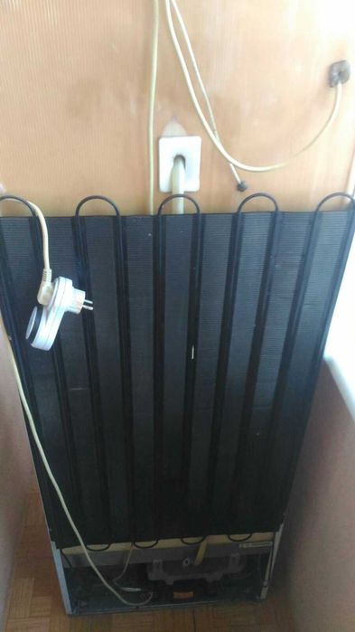 Морозильна камера Indesit SFR 167 NF.002