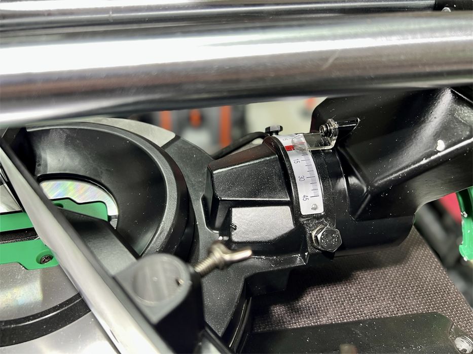 Пила торцовочная Торцовка DWT KGSP18-255 P Наклон в обе стороны