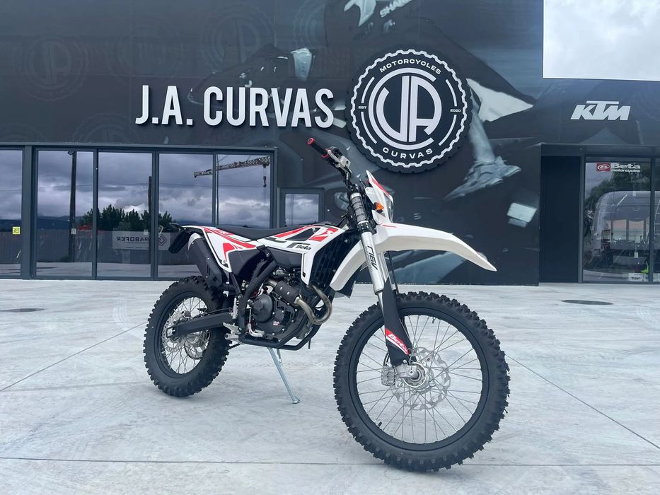 Beta RR  ENDURO 4T 125 T