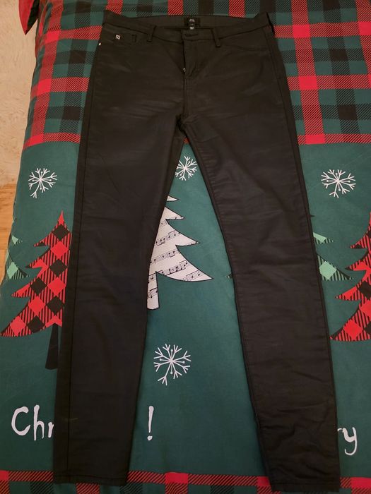 Spodnie czarne rozmiar 14