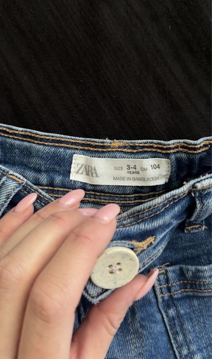 Джинсы Zara