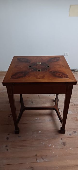 Mesa de jogo estilo ingles