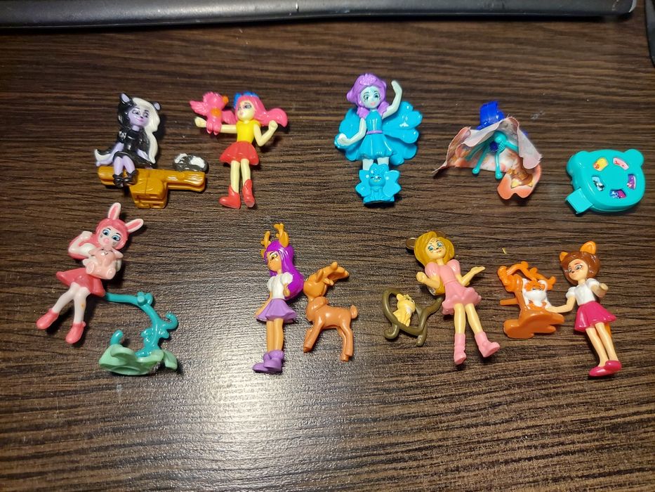 Продам киндерные фигурки Винкс,Феи,Барби,Попикси, Супер героини