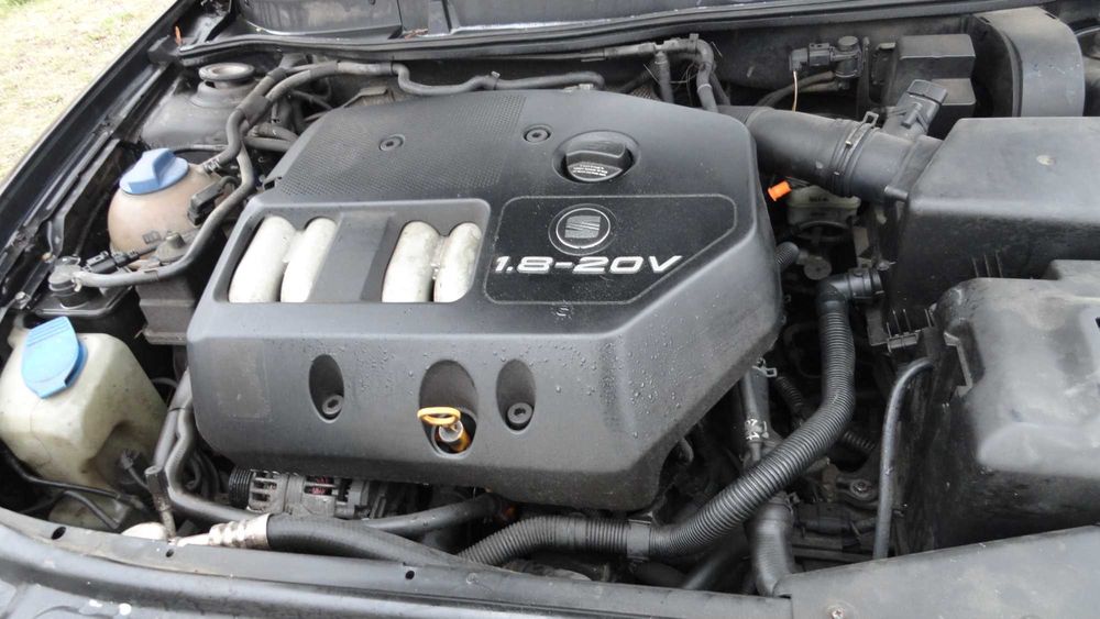 Seat Leon Na Częsci 1,8 benzyna na Częsci rok 2002 kolor LC9Z