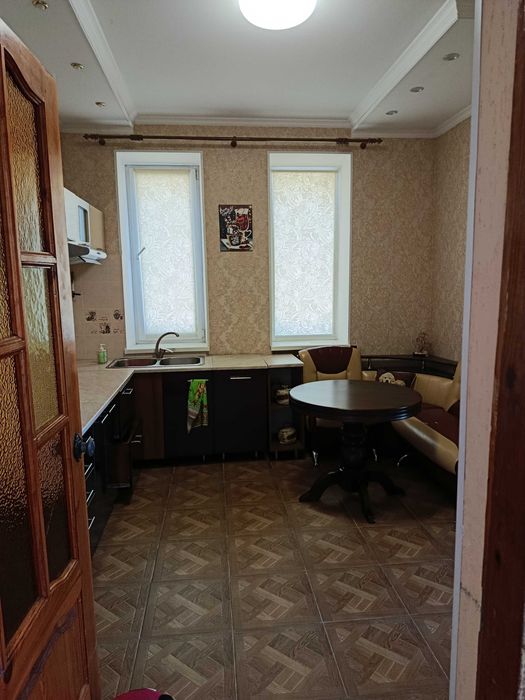 Продаж родинного маєтку в м.Малин