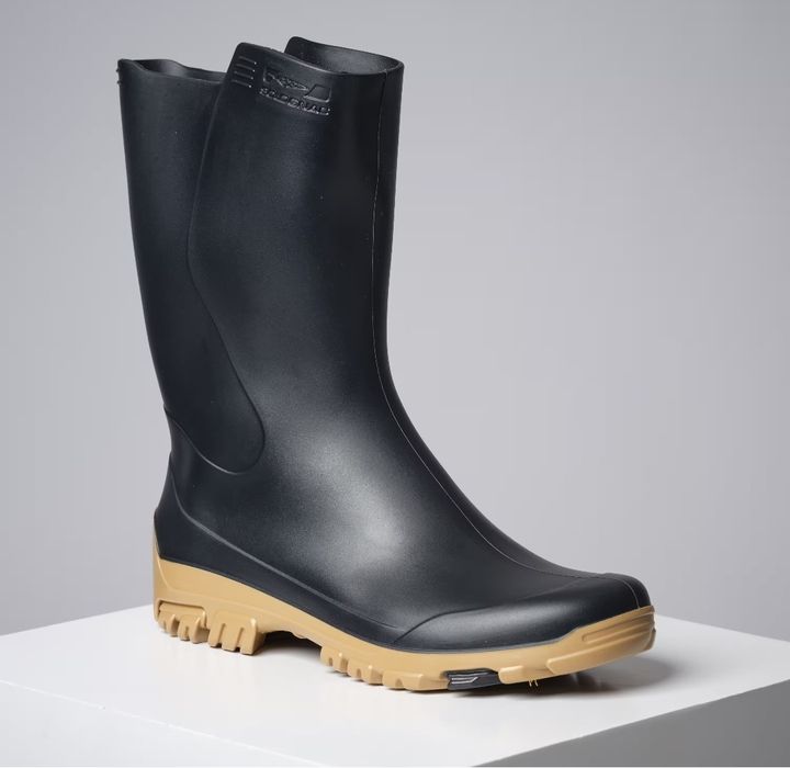 Galochas Decathlon pretas – menino  nº 31/32 – excelente estado