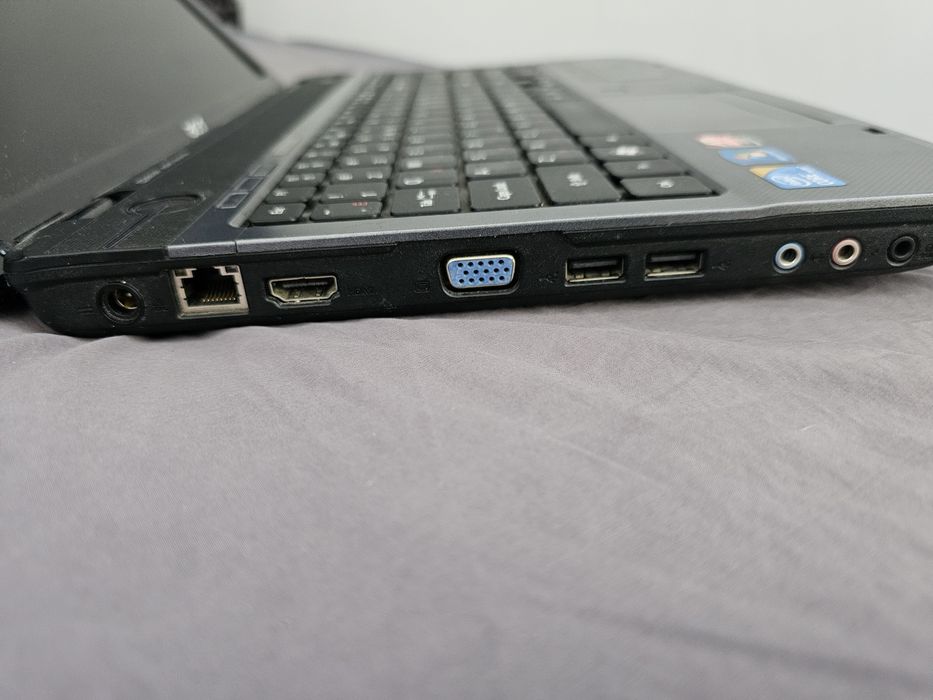 Laptop Acer Aspire 5740G z ładowarką