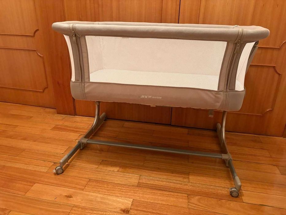Berço Jané baby side (next to me) - 55€  (menor preço)