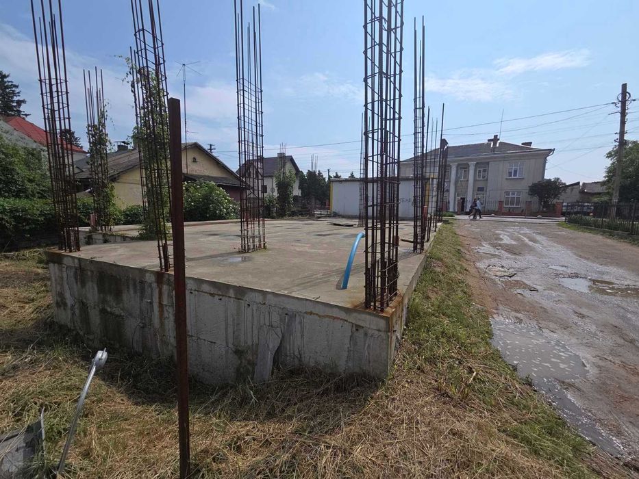 Нежитлове приміщення навпроти Поліклініки, м. Кам'янка-Бузька