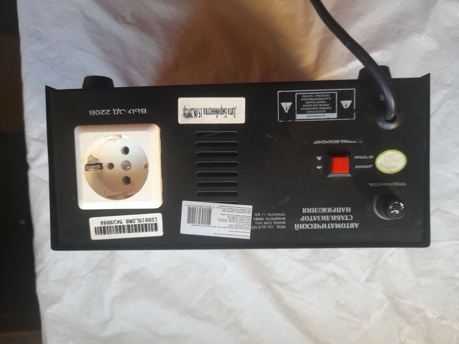 Стабилизатор напряжения. Luxeon LDR-500VA