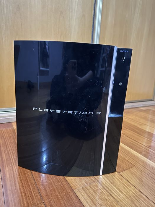 Playstation 3 + 5 jogos