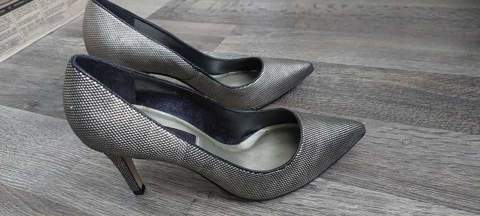 Szpilki damskie River Island Brazylijskie, rozmiar 38