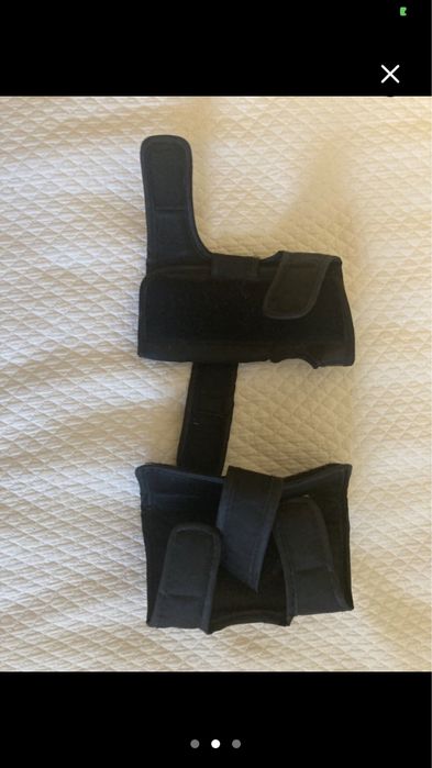 Joalheiras, cotoveleiras e punhos para criança