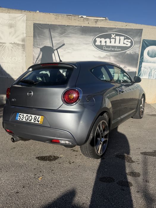 Alfa romeo mito.