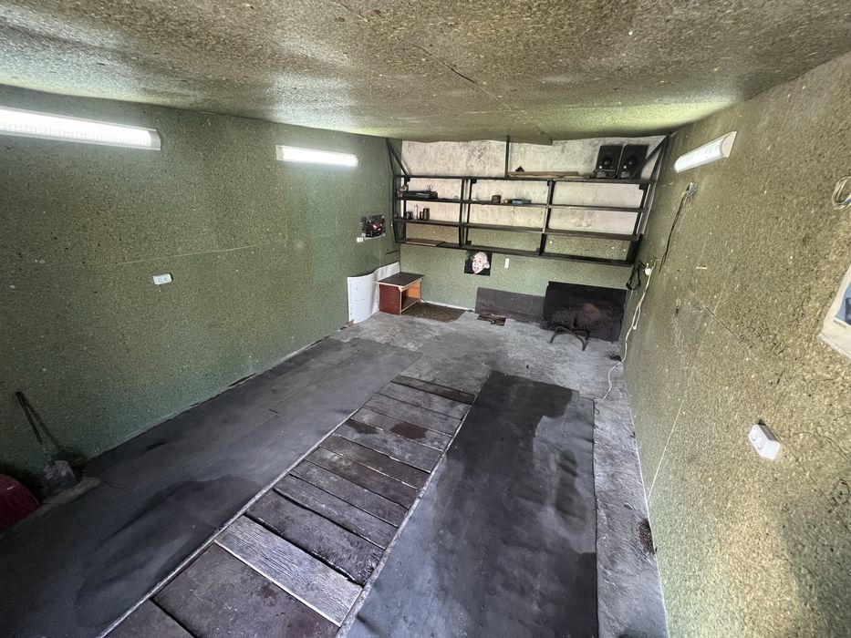 Продам гаражі  в гарному стані