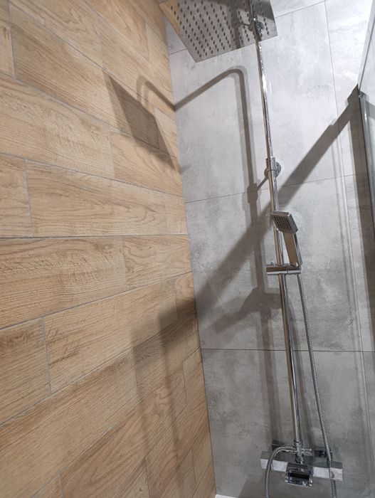 Kolumna wannowo prysznicowa