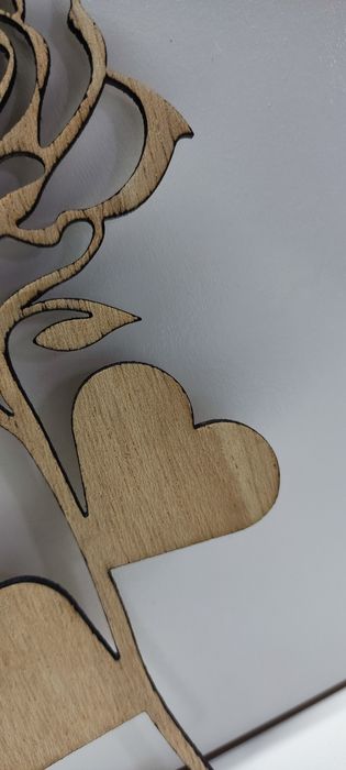 Flor em madeira personalizada